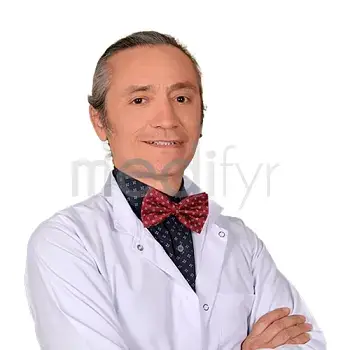 Dr. Alp Mustaf a Günay