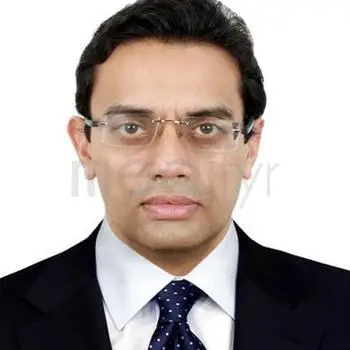 டாக்டர். மீனாட்சி என்