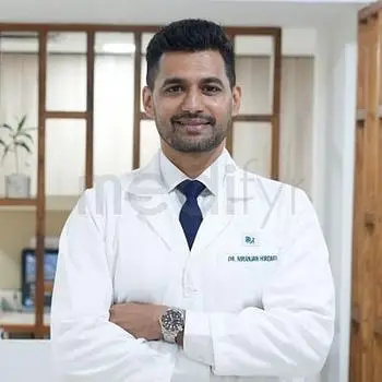 Dr. Manoj Agarwal
