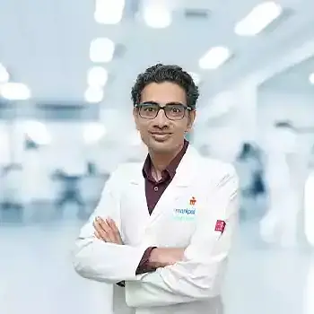 Dr. Karan Annapur Kumarswamy Vitreo