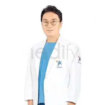 Dr. Jeong Yeon woo