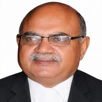 Dr. Farid Ansari