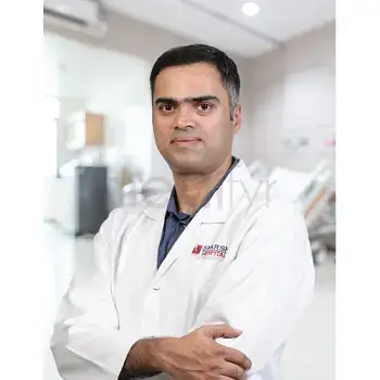 Dr. Vivek Shetty